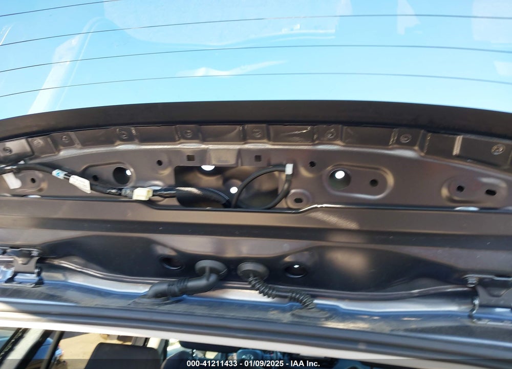 2019 TOYOTA RAV4 XLE VIN: JTMW1RFV3KD034847