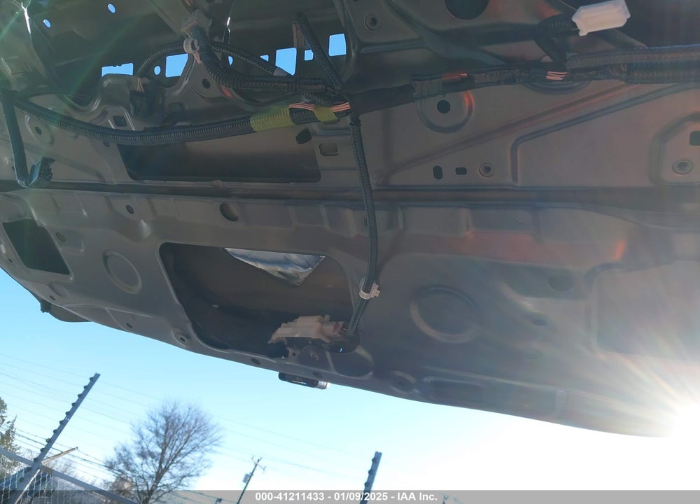 2019 TOYOTA RAV4 XLE VIN: JTMW1RFV3KD034847