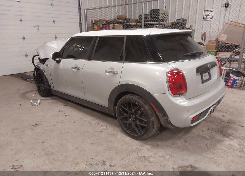 2018 MINI HARDTOP COOPER S VIN: WMWXU3C5XJ2F51084