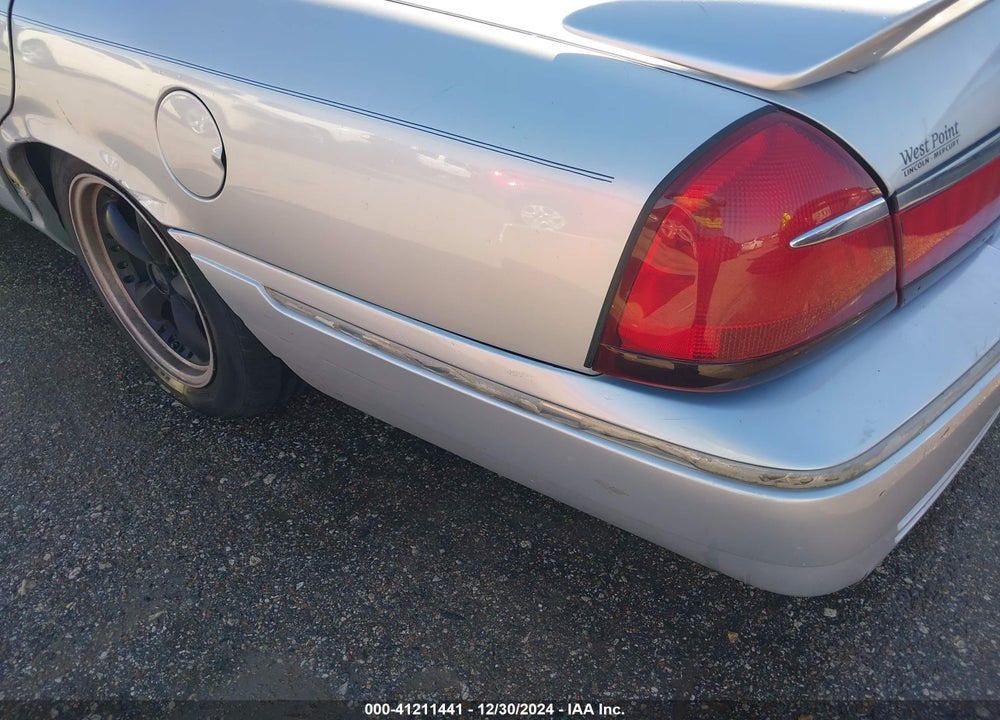 2000 MERCURY GRAND MARQUIS LS VIN: 2MEFM75W2YX675526