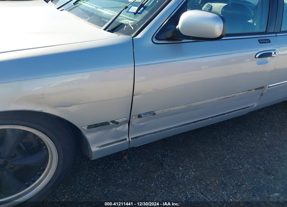 2000 MERCURY GRAND MARQUIS LS VIN: 2MEFM75W2YX675526