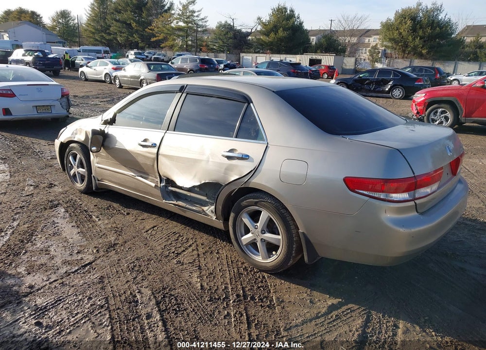 2003 HONDA ACCORD 2.4 EX VIN: JHMCM56663C064443