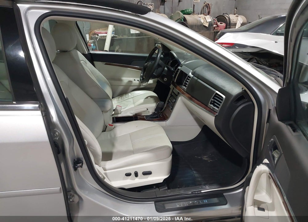 2011 LINCOLN MKZ VIN: 3LNHL2JC5BR764553