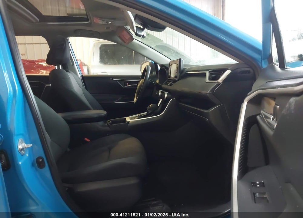 2019 TOYOTA RAV4 HYBRID XLE VIN: JTMRWRFV7KD019914