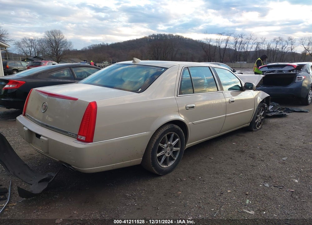 2011 CADILLAC DTS PREMIUM COLLECTION VIN: 1G6KH5E62BU138469