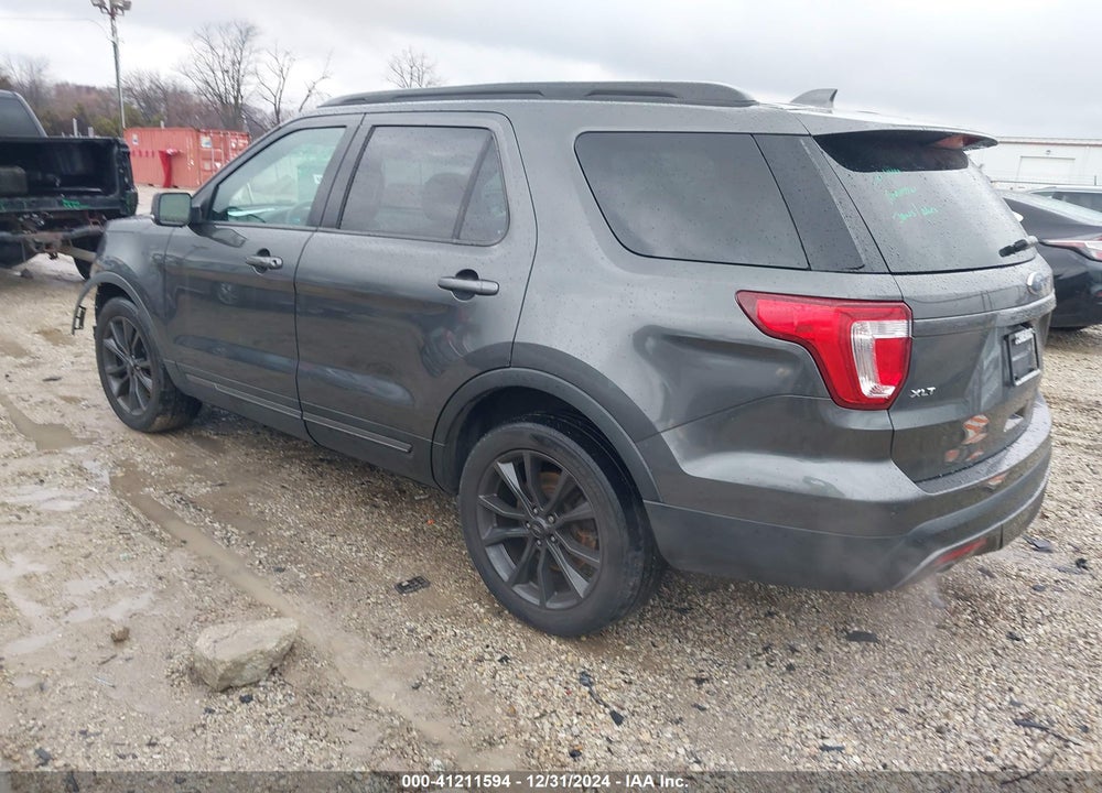 2017 FORD EXPLORER XLT VIN: 1FM5K8D89HGC52438