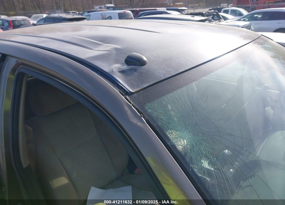 2011 TOYOTA TUNDRA VIN: 5TFUM5F15BX020824