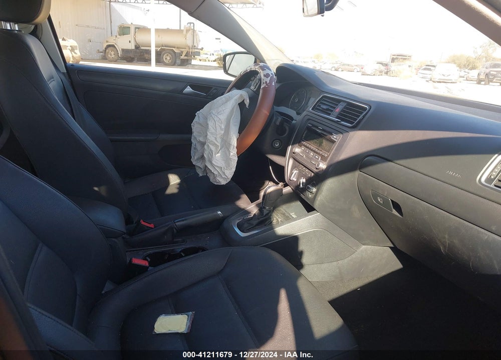 2012 VOLKSWAGEN JETTA 2.5L SE VIN: 3VWDP7AJ5CM451212