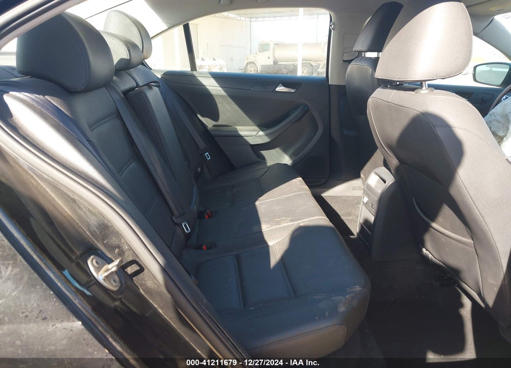 2012 VOLKSWAGEN JETTA 2.5L SE VIN: 3VWDP7AJ5CM451212