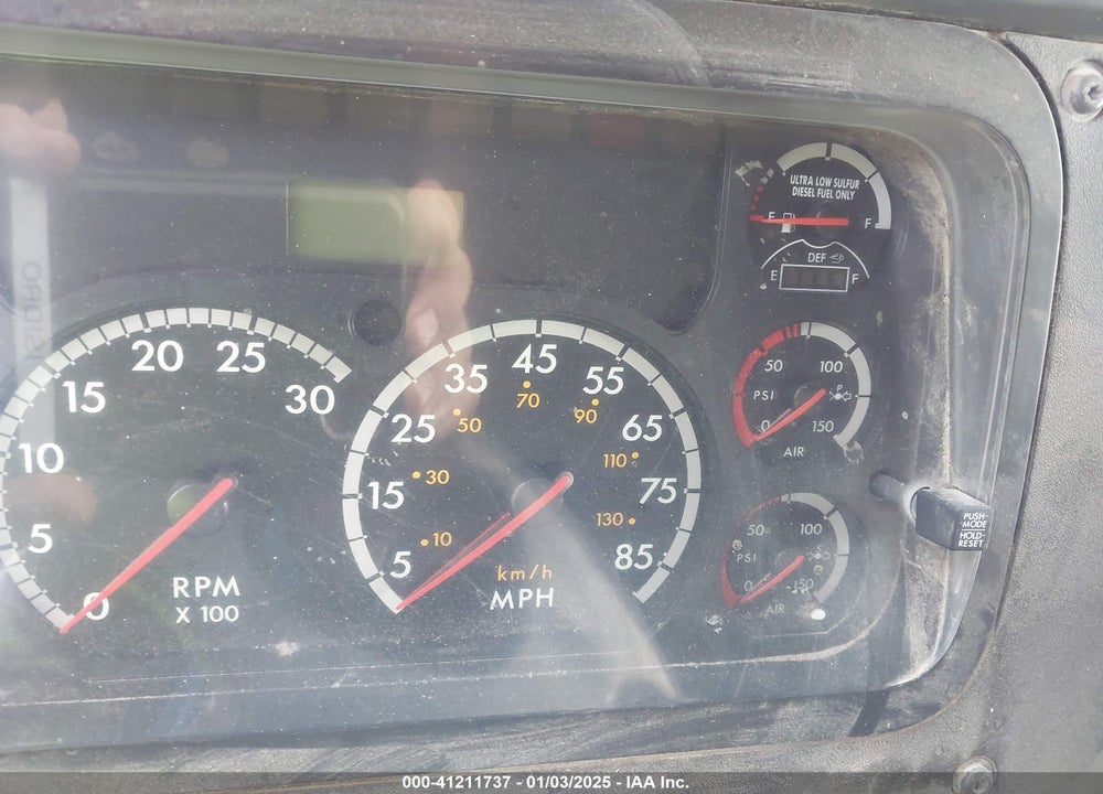 2012 FREIGHTLINER CASCADIA 125 --- VIN: 1FUJGEDV9CSBM1625
