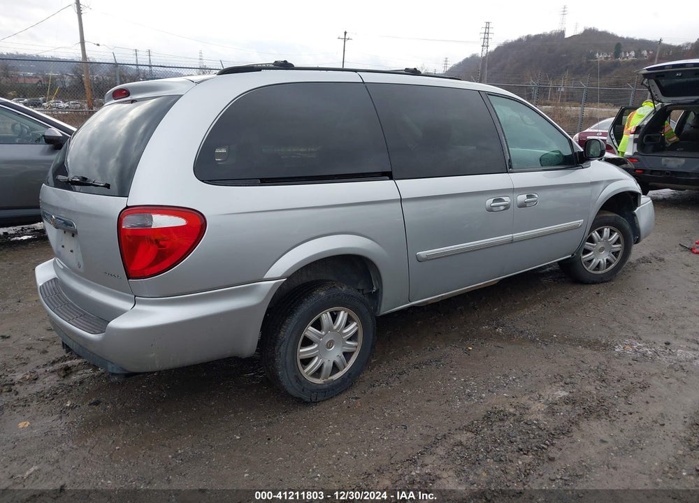 2006 CHRYSLER TOWN & COUNTRY VIN: 2A4GP54L56R922705