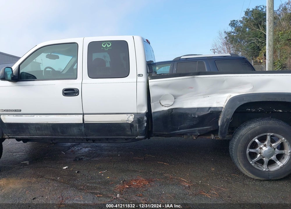 2003 CHEVROLET SILVERADO 2500HD LS VIN: 1GCHK29U43E153955