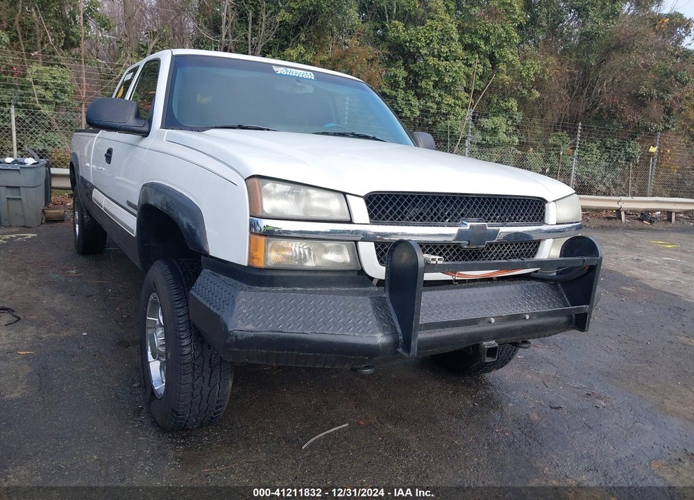 2003 CHEVROLET SILVERADO 2500HD LS VIN: 1GCHK29U43E153955
