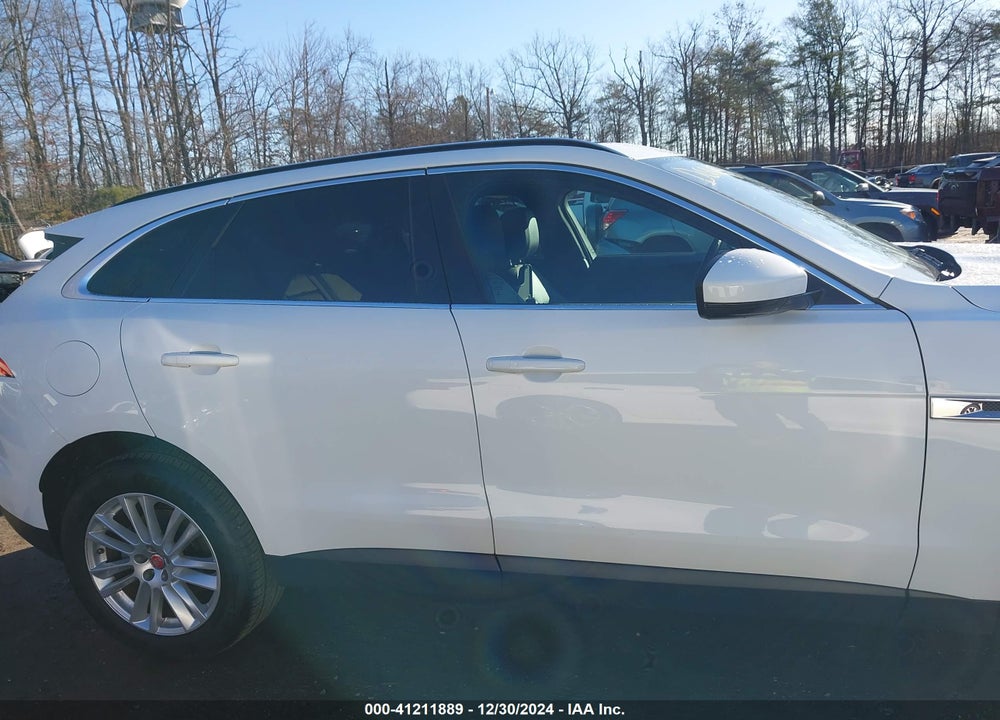 2019 JAGUAR F-PACE VIN: SADCK2FX4KA601422