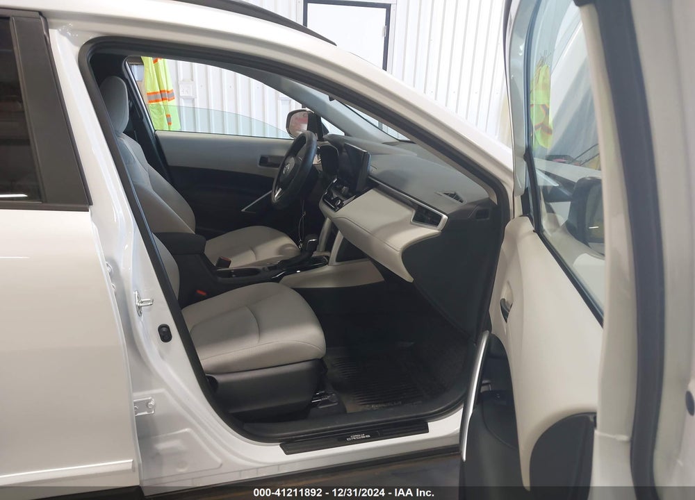 2024 TOYOTA COROLLA CROSS VIN: 7MUCAABG3RV112866