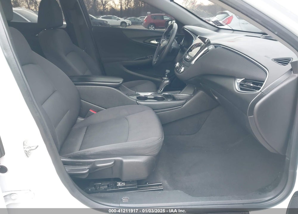 2017 CHEVROLET MALIBU VIN: 1G1ZE5ST8HF227872