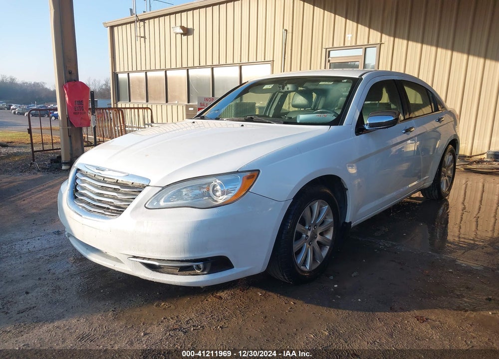 2013 CHRYSLER 200 VIN: 1C3CCBCGXDN573347