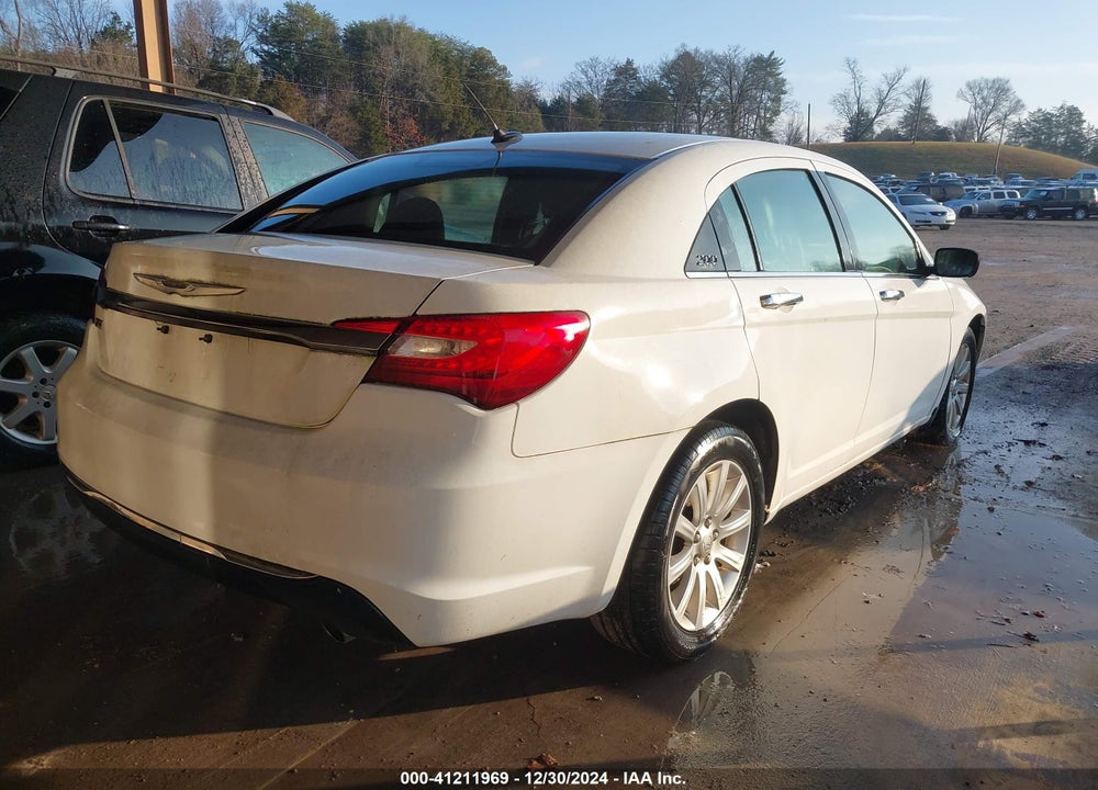 2013 CHRYSLER 200 VIN: 1C3CCBCGXDN573347
