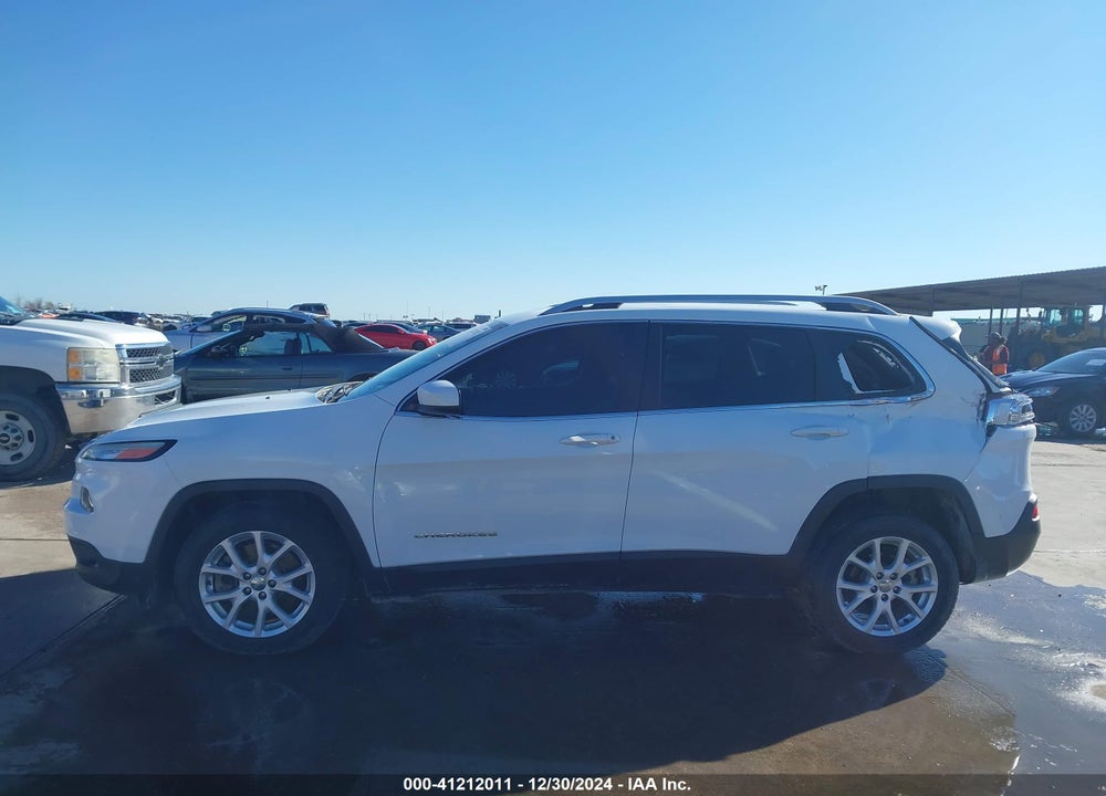 2016 JEEP CHEROKEE LATITUDE VIN: 1C4PJLCB0GW230574
