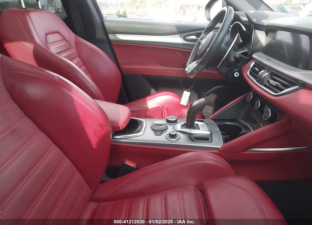 2020 ALFA ROMEO STELVIO TI VIN: ZASPAKBN4L7C99155