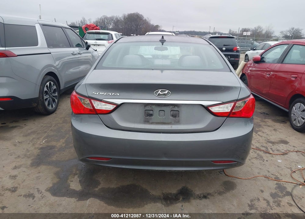 2012 HYUNDAI SONATA GLS VIN: 5NPEB4AC8CH437381