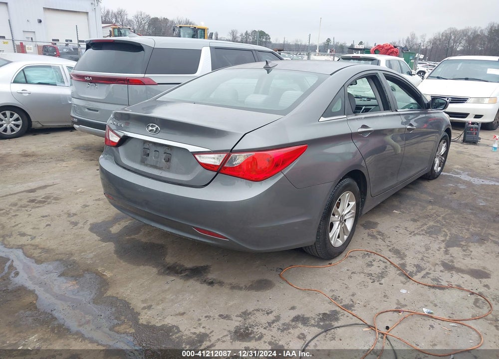 2012 HYUNDAI SONATA GLS VIN: 5NPEB4AC8CH437381