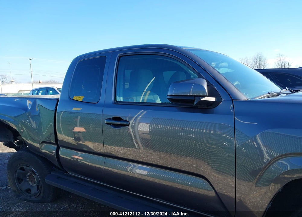 2017 TOYOTA TACOMA SR VIN: 5TFSX5EN4HX054278