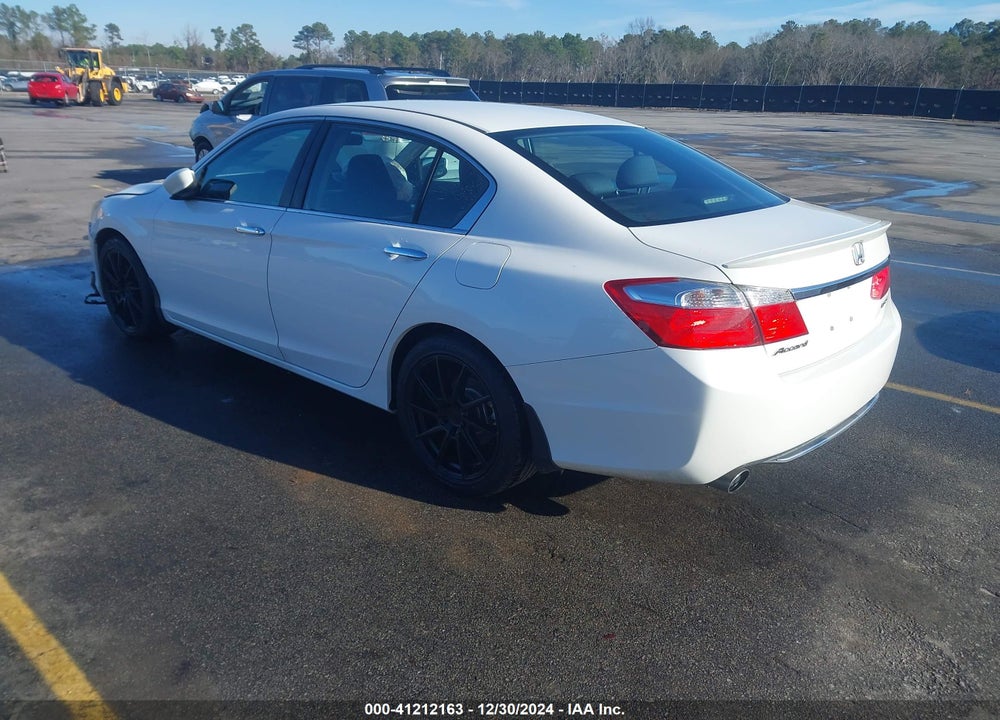2015 HONDA ACCORD VIN: 1HGCR2F50FA159557