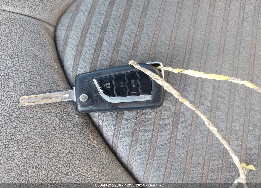 2019 TOYOTA CAMRY VIN: 4T1B11HK7KU754618