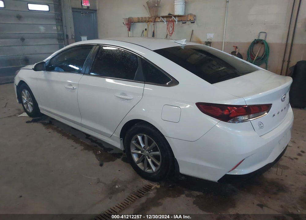 2018 HYUNDAI SONATA ECO VIN: 5NPE24AA4JH716192