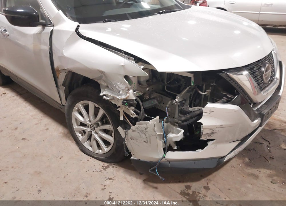 2019 NISSAN ROGUE SV VIN: KNMAT2MV9KP554984