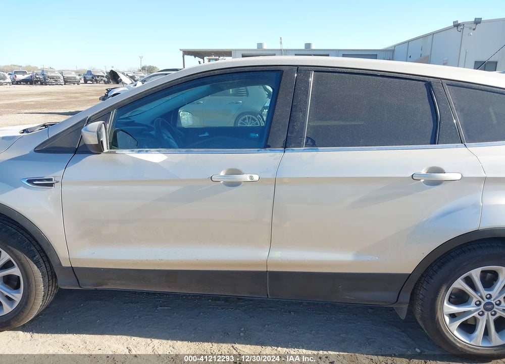 2017 FORD ESCAPE VIN: 1FMCU0GDXHUB52328