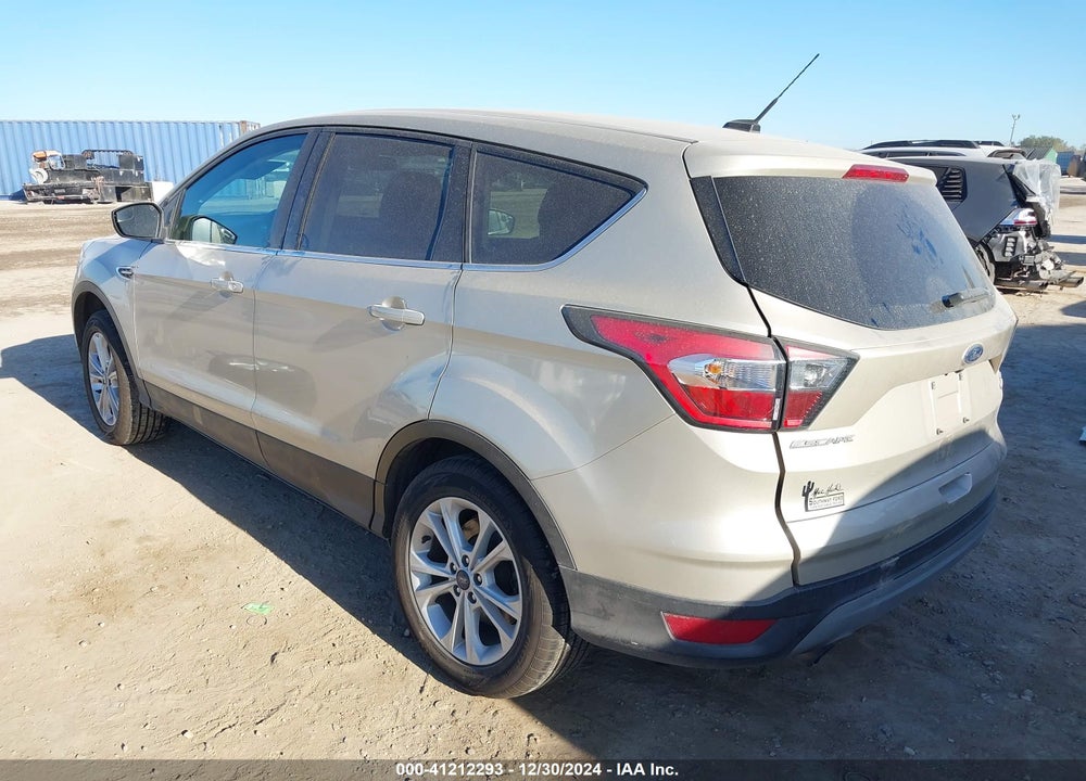 2017 FORD ESCAPE VIN: 1FMCU0GDXHUB52328
