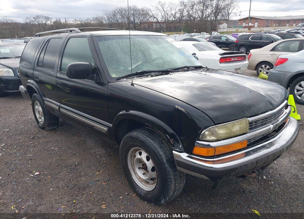 1998 CHEVROLET BLAZER LS VIN: 1GNDT13W1W2174436