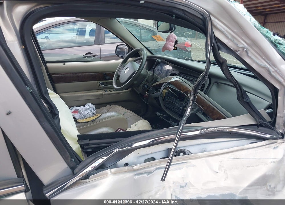 2010 MERCURY GRAND MARQUIS LS (FLEET ONLY) VIN: 2MEBM7FV8AX614577