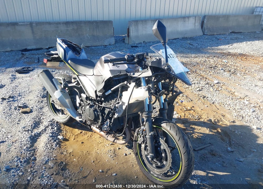 2021 KAWASAKI EX400 VIN: JKAEXKG14MDAD1769