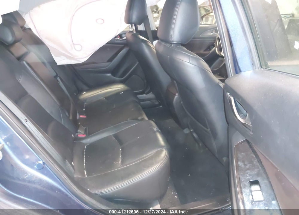 2018 MAZDA MAZDA3 VIN: 3MZBN1M38JM266169