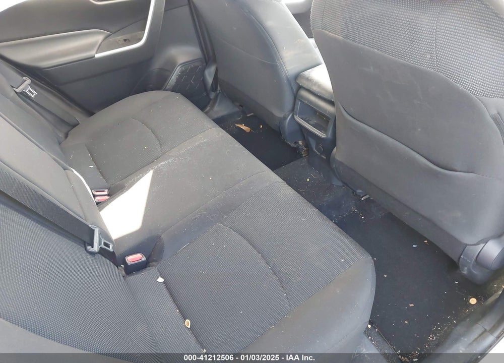 2019 TOYOTA RAV4 LE VIN: 2T3G1RFV5KW042102