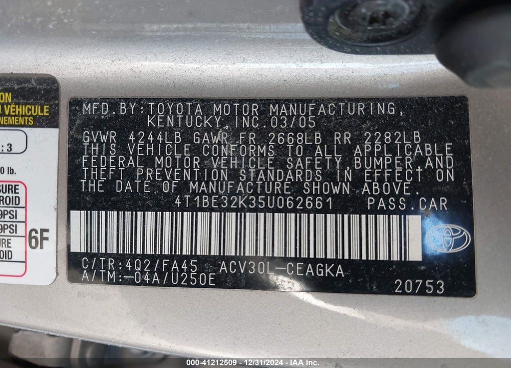 2005 TOYOTA CAMRY XLE VIN: 4T1BE32K35U062661