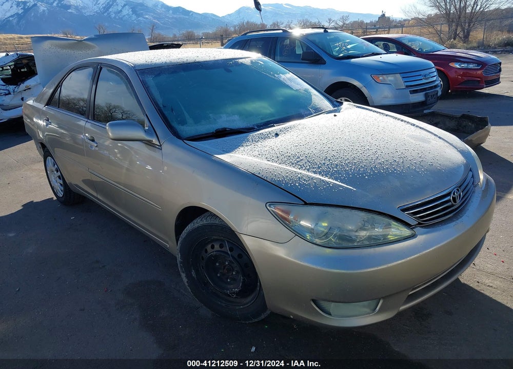 2005 TOYOTA CAMRY XLE VIN: 4T1BE32K35U062661