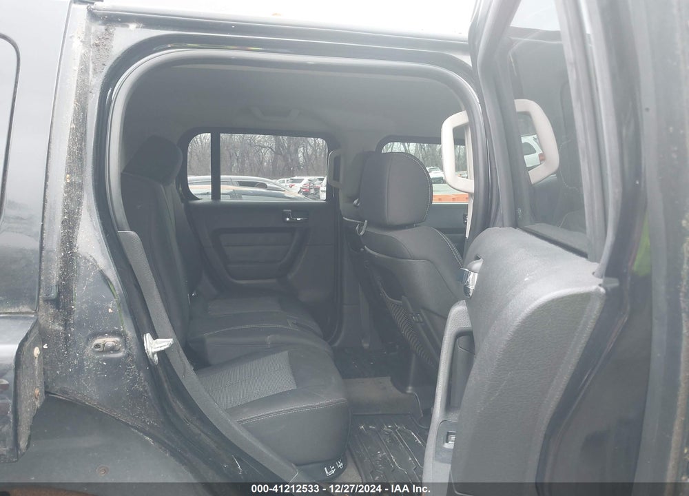 2007 HUMMER H3 SUV VIN: 5GTDN13E378113963