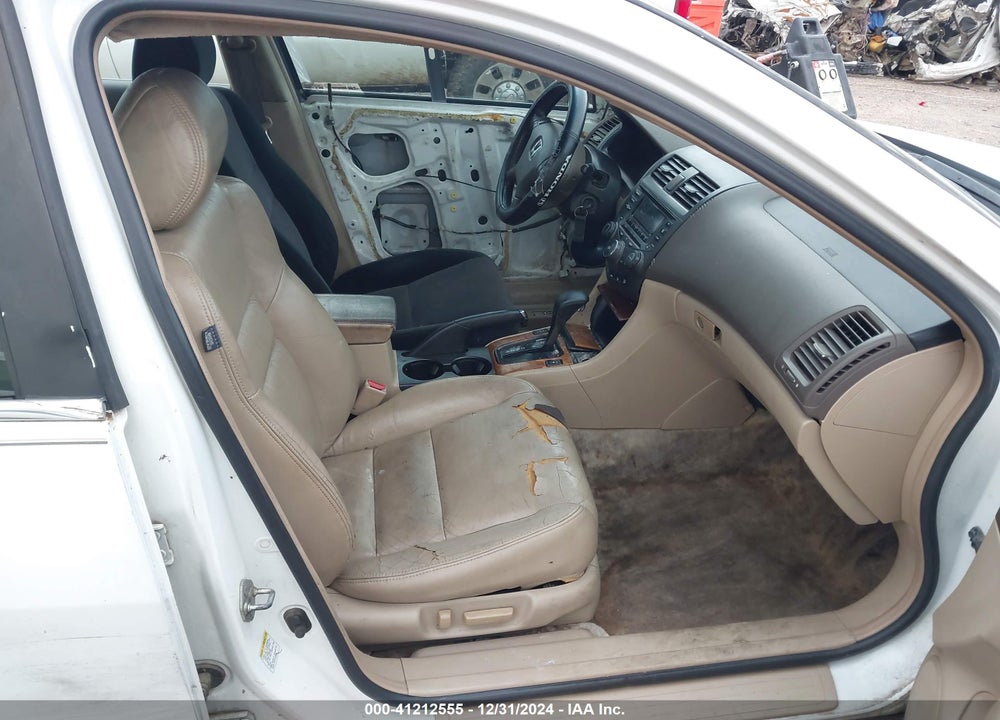 2003 HONDA ACCORD 3.0 EX VIN: 1HGCM66543A016497