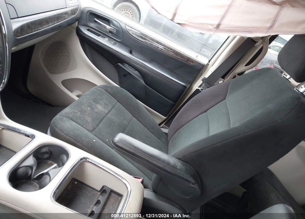 2011 DODGE GRAND CARAVAN CREW VIN: 2D4RN5DGXBR792375