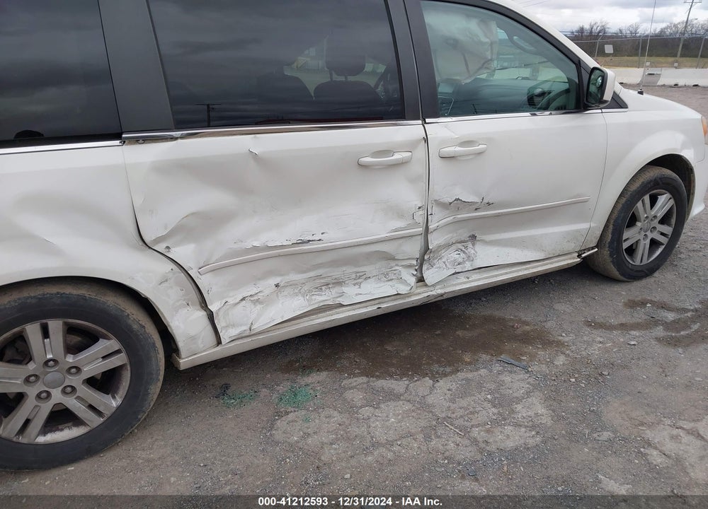 2011 DODGE GRAND CARAVAN CREW VIN: 2D4RN5DGXBR792375