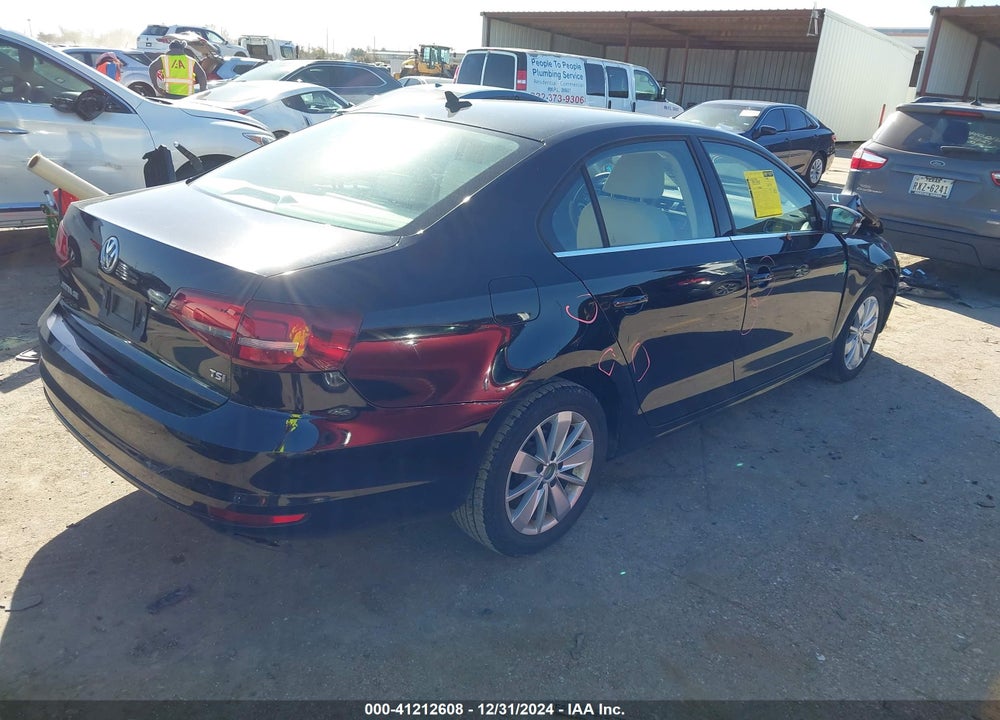 2016 VOLKSWAGEN JETTA VIN: 3VWD67AJ8GM384758