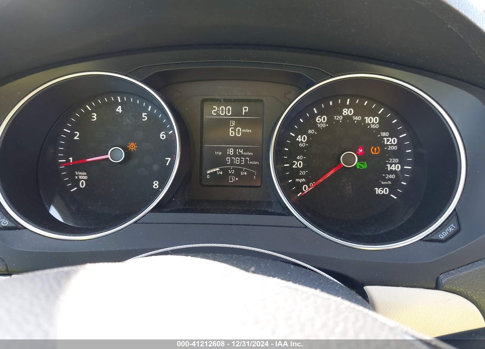 2016 VOLKSWAGEN JETTA VIN: 3VWD67AJ8GM384758