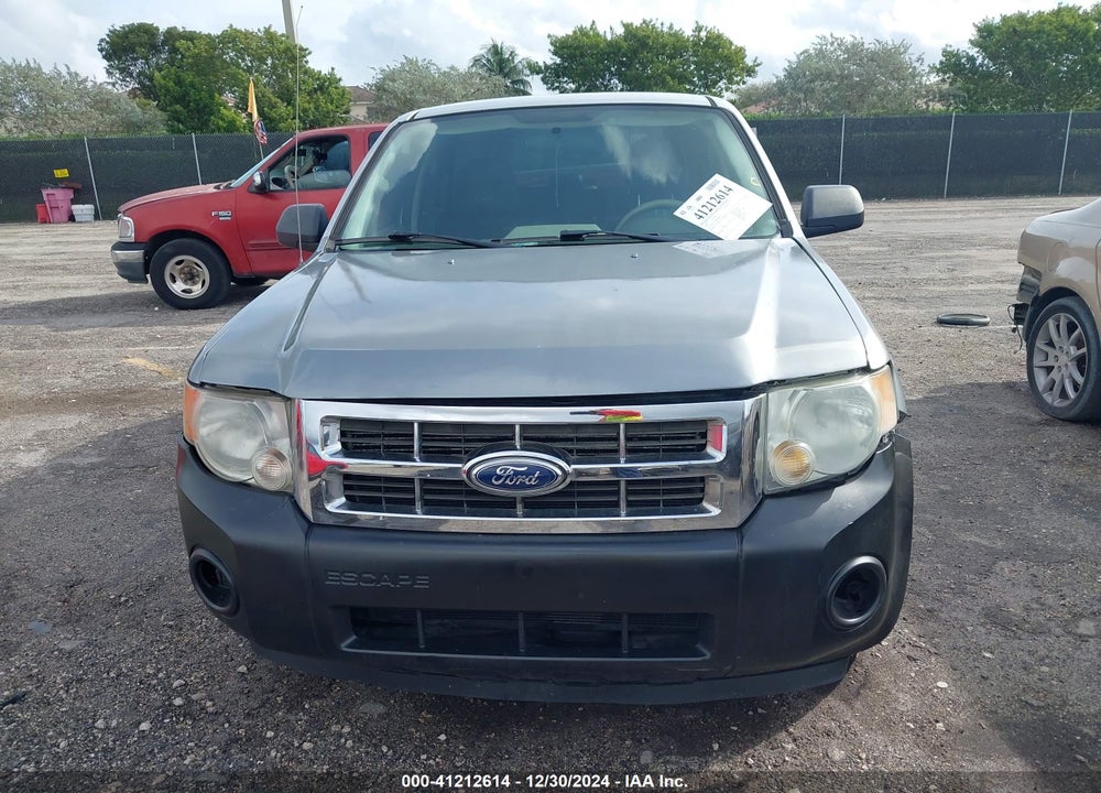 2009 FORD ESCAPE XLS VIN: 1FMCU927X9KA42821