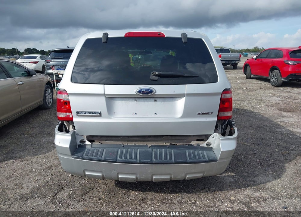 2009 FORD ESCAPE XLS VIN: 1FMCU927X9KA42821