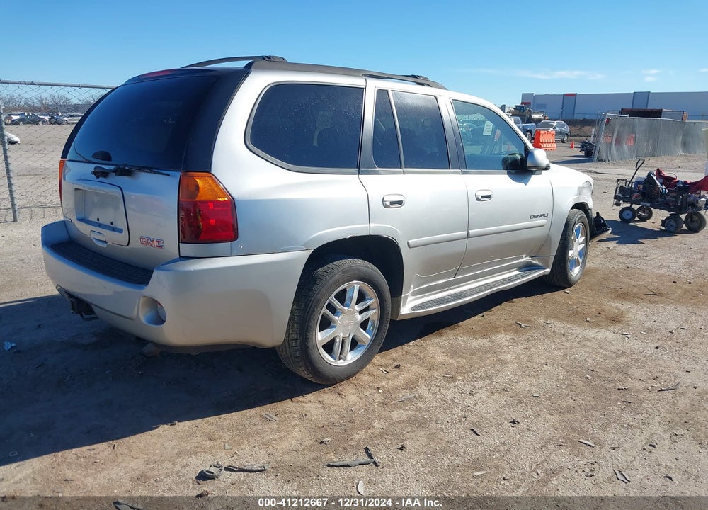 2006 GMC ENVOY DENALI VIN: 1GKET63MX62227549
