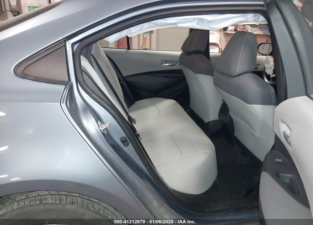 2020 TOYOTA COROLLA LE VIN: 5YFEPRAE2LP015920